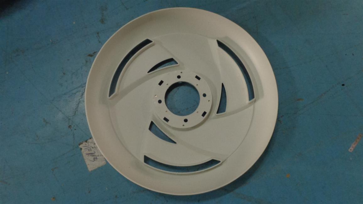 Left front wheel cover assembly, 6898Y, 12R22.5
