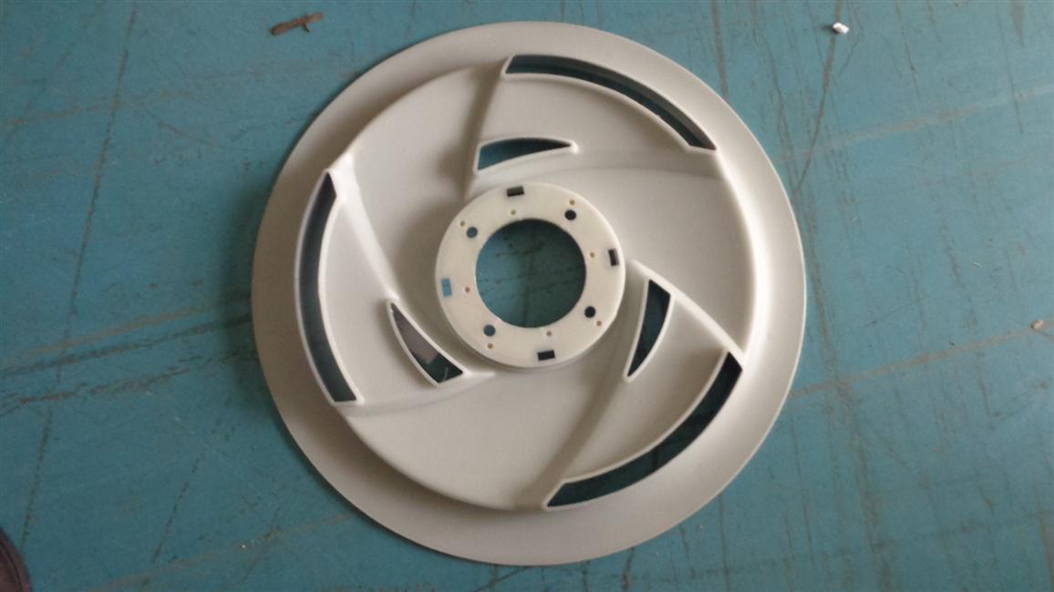 Left rear wheel cover assembly, 6898Y, 12R22.5-1