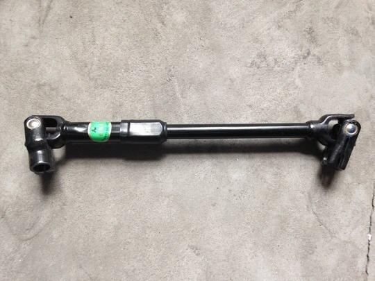 Steering drive shaft assembly, assist