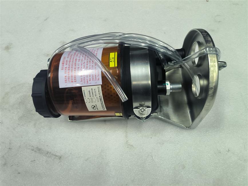 Steering oil tank, 2, transparent (integrated oil coupling plate)
