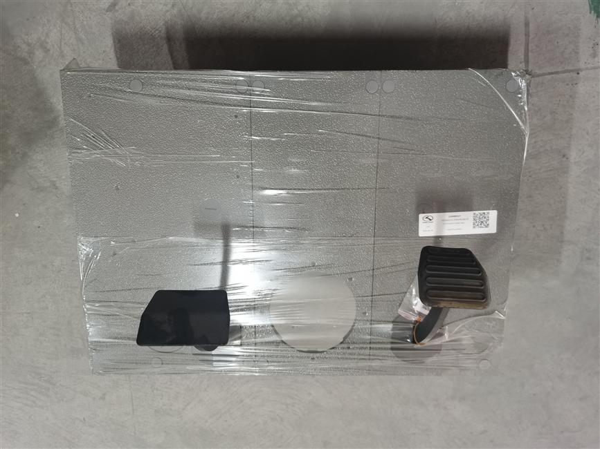 三组合踏板总成-带盛安离合器总泵-3