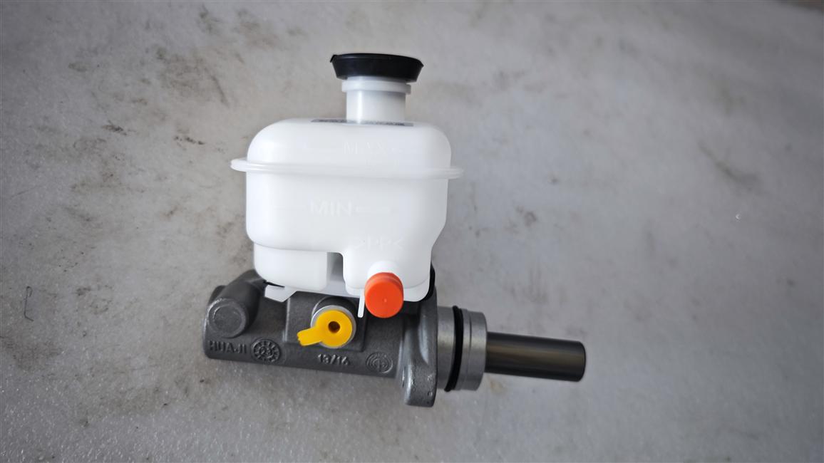 Brake master pump with oil tank assembly, HFHJ, 235400019, KS2-1