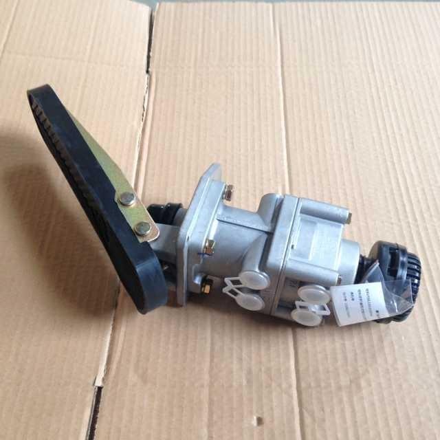 Pedal type brake master pump (zero pressure difference)-1