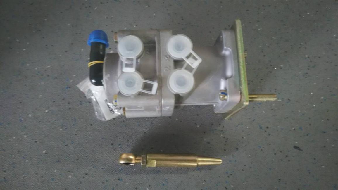 Type de suspension de la pompe maître de frein-2