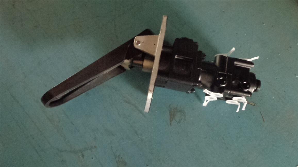 Brake master pump, WABCO, 461 318 612 0, floor-standing-3