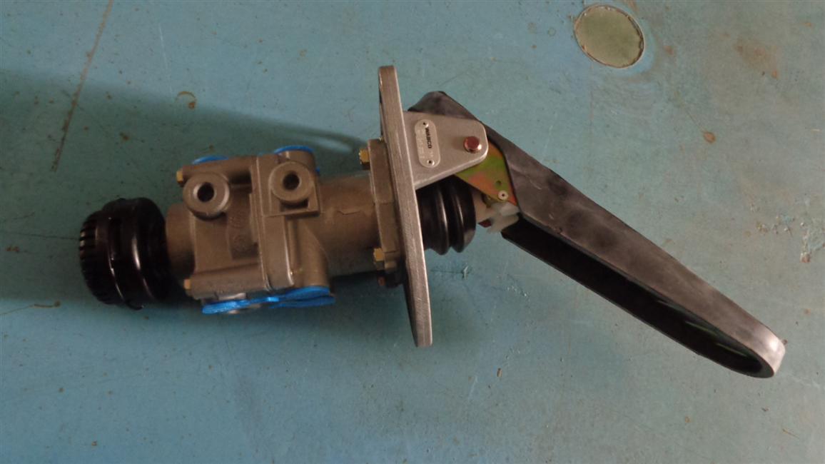 Brake master pump, WABCO, 4613170230 (imported parts)-2