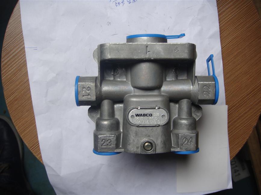 Four-circuit protection valve, 934 714 010 0 (imported parts)-1