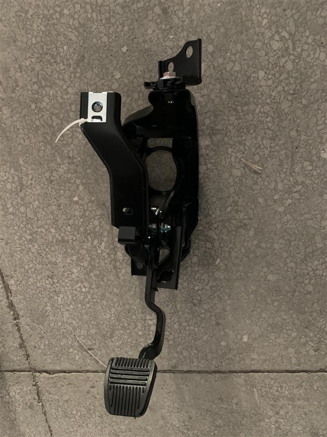 Brake pedal assembly, left rudder, 2TZD, KV