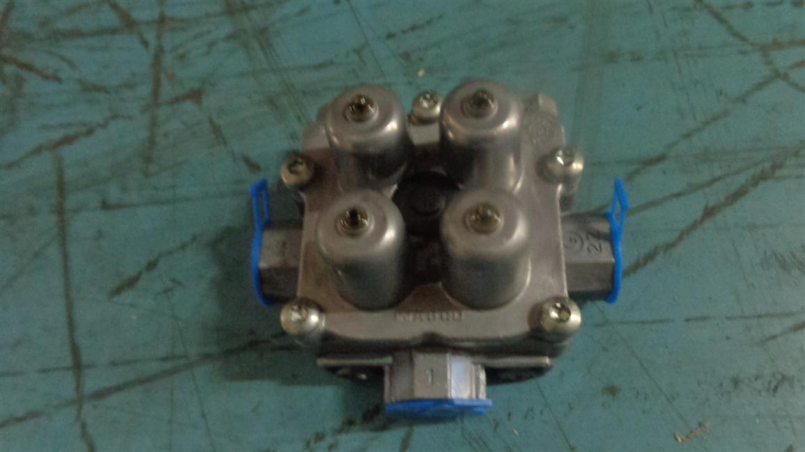 Four-loop protection valve, WABCO, 934 714 403 0