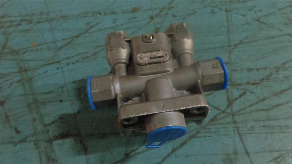 Four-loop protection valve, WABCO, 934 714 403 0-1