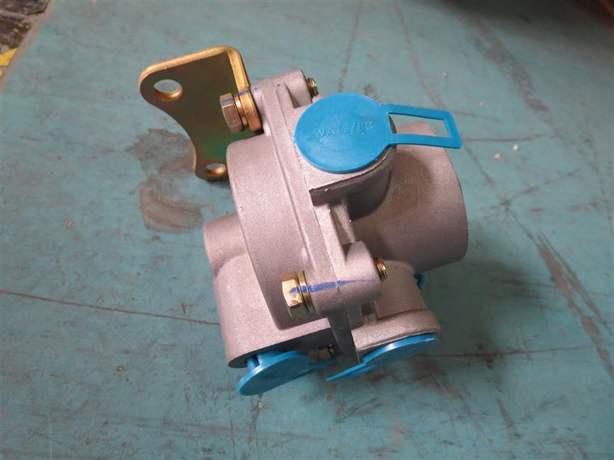 Релейный клапан