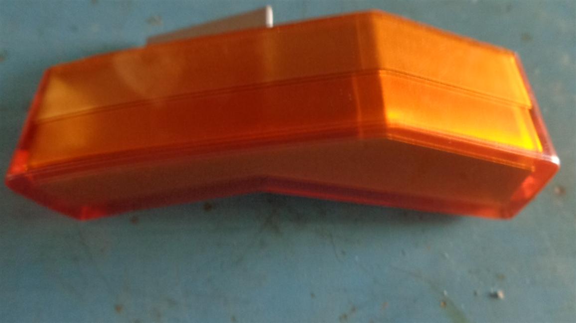 Lumière latérale droite avec tête (à l'arrière droit), 236700300