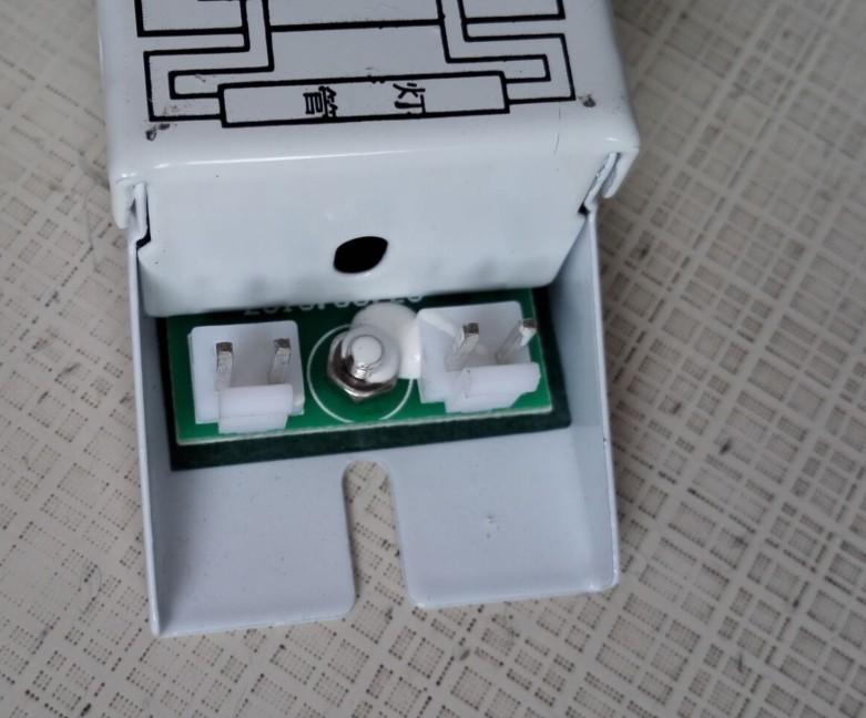 日光灯镇流器,24V40W,XMQ6127-3