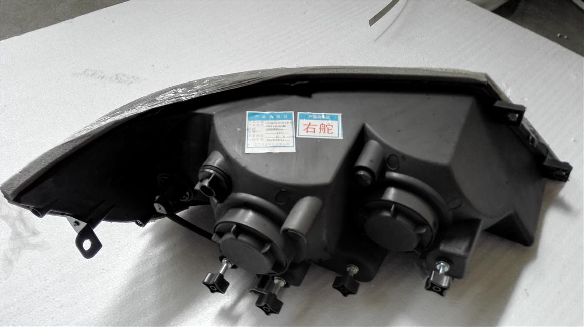 Left front combination light assembly, right rudder, 11 models, Emark certified, KS-1