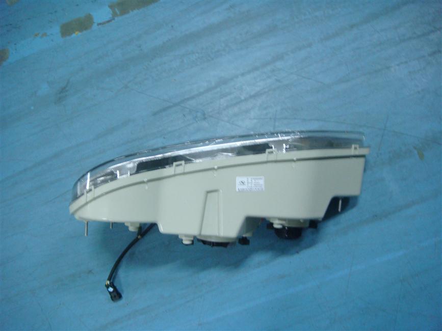 Combination headlight, left, QA639,6800,24V-2