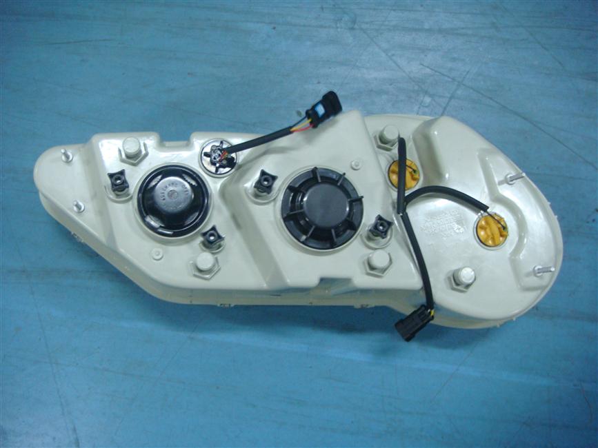 Combination headlight, left, QA639,6800,24V-3