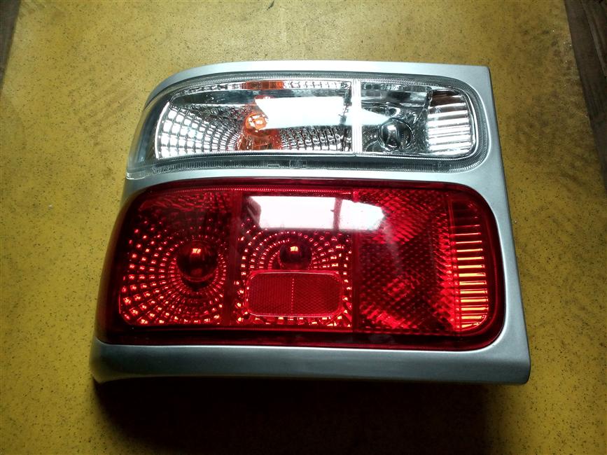 Combined rear taillight, DG2002-4, 6700AYD4D, left, 24V-1