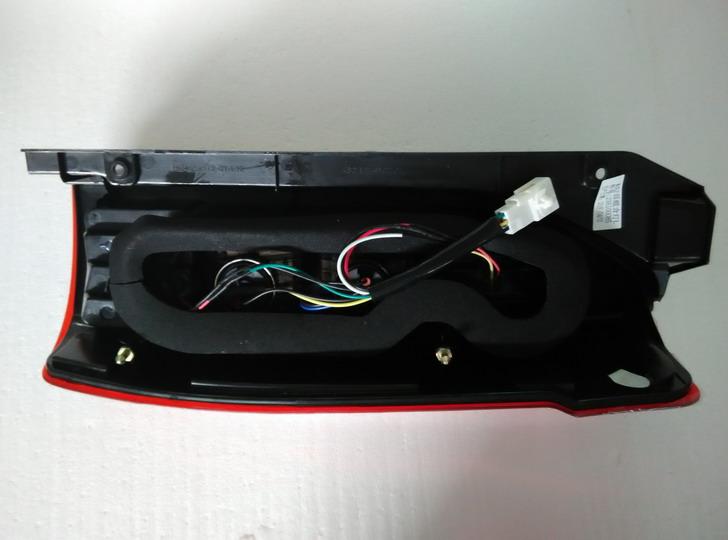 Combinaison de lumière arrière gauche, 12 modèles, 3C+Emark, KS2-2