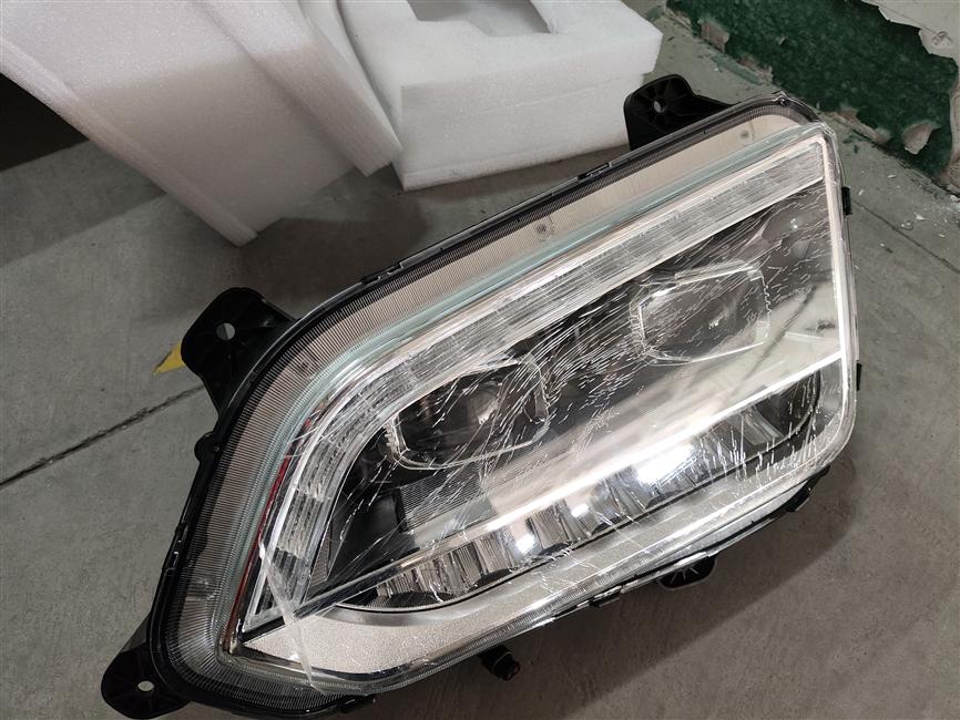 Phare de phare à gauche, QA1959, avec moteur à inclinaison, 6107G nouveau bus, 24V