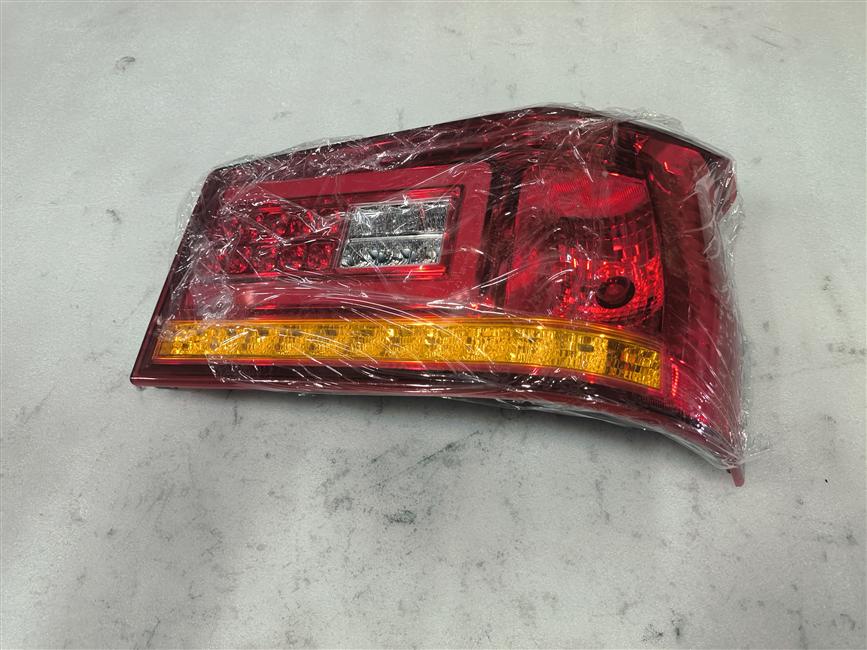 Feu arrière combiné, DG2019-1, XMQ6706DY, droit, 24V, LED-1