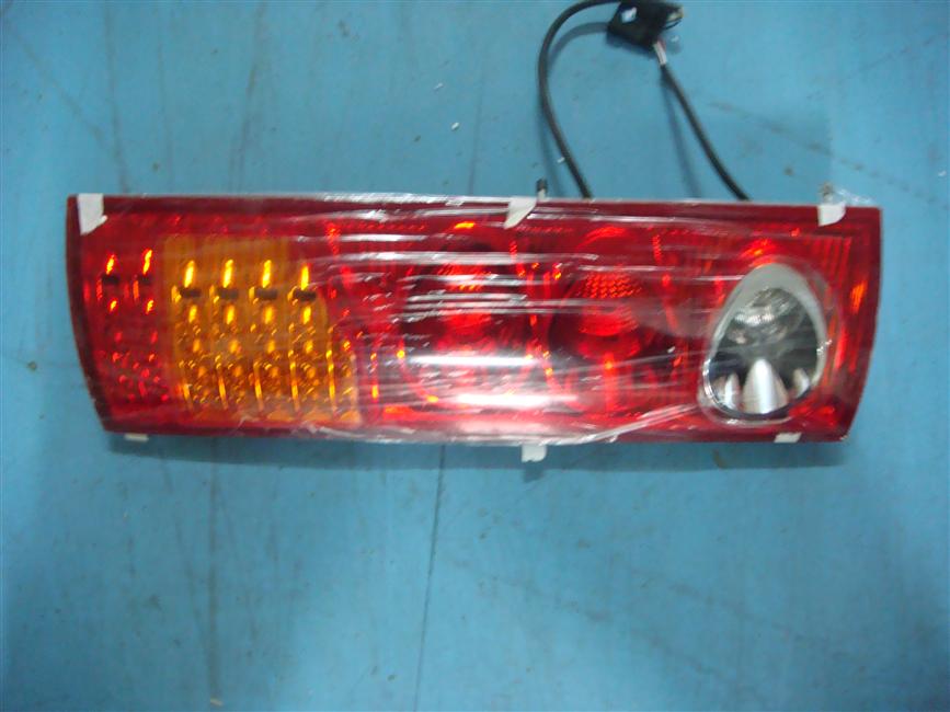 Комбинированный задний фонарь, правый, HA724, 6128, 24V