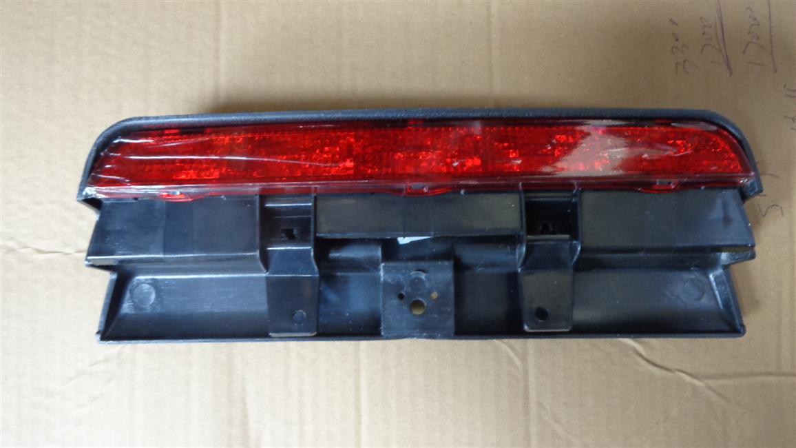 高位制动灯总成,尾门内,3C、EMARK-4