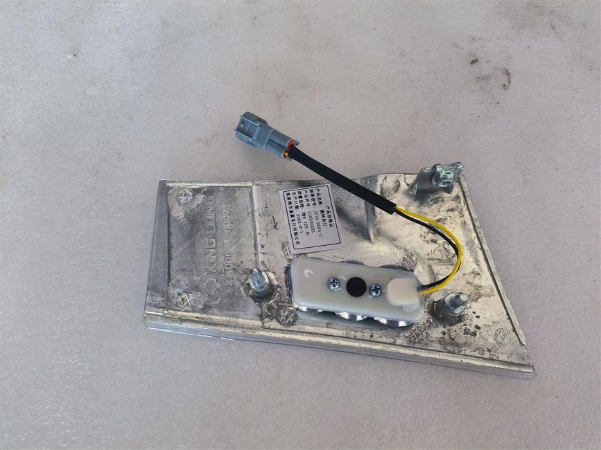 Сигнал поворота направо, модель 09, сертификация 3С, Сяохаиши-1