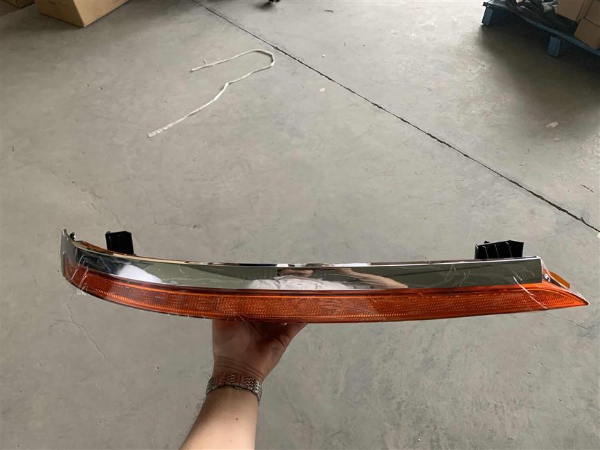 Front turn signal, ZX1843, 6127AY styling adjustment, left, 24V, LED