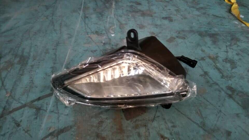 Передний противотуманный огонь, HC242*128-L, 6125AYD4C, слева, 24V-1