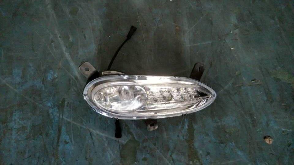 Передний противотуманный огонь, WD1372, 6901, право, 24V-1