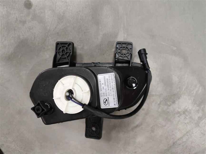 Front fog light, right, WD1532, 6106G, 24V