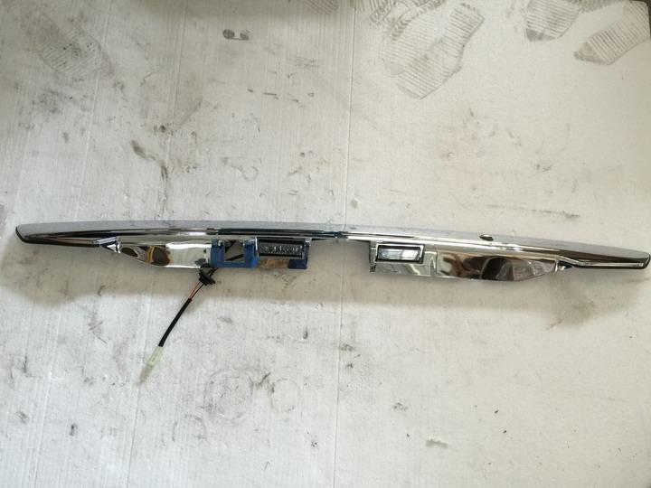 Lampe de licence, 12 modèles sans logo, chromé, 3C+Emark, KS2