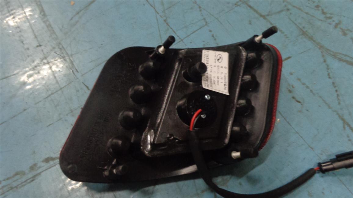 Lumière décorative arrière droite, ZS802, 6120C, 24V