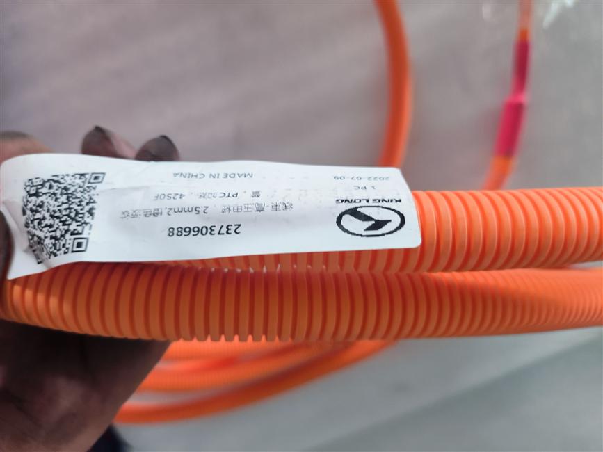Wiring harness - high voltage cable, 2.5mm2, orange corrugated pipe, PTC heating, 4250FCEV3 truck-1