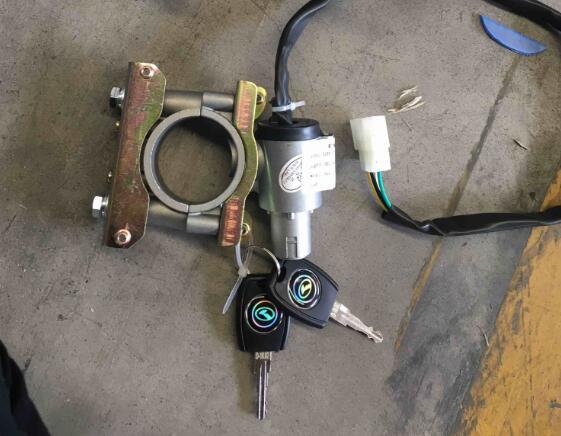 Ignition lock, 2 keys, DJ plug-in