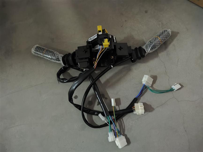 Combination switch, no retarder/exhaust brake handle, DJ plug-in, with clock spring, with multi-function steering wheel