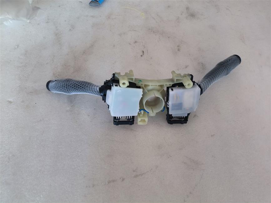 组合开关,无后雨刮,前雾灯,控制器,带喇叭杆,TY,KV