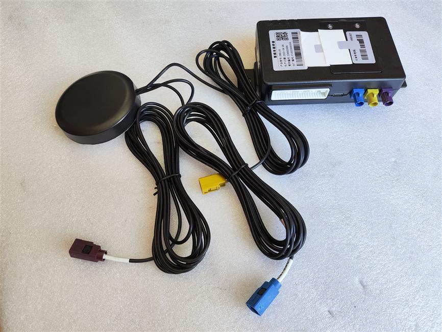 Vehicle-mounted terminal, FNE 100 , with bracket, antenna 3 meters
