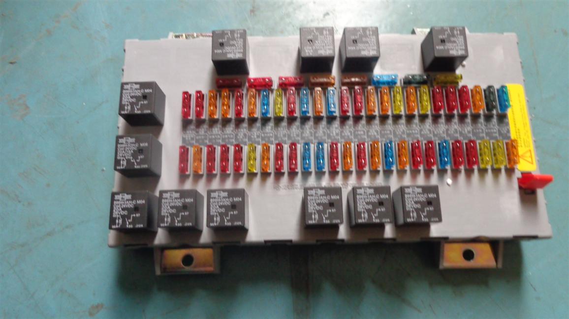 中央电器盒,ZH203H6