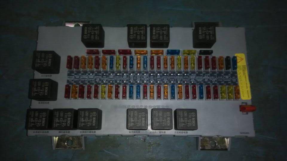 Central electrical box, ZH203H11 (Chinese label, doctoral relay), Weidi simplified version