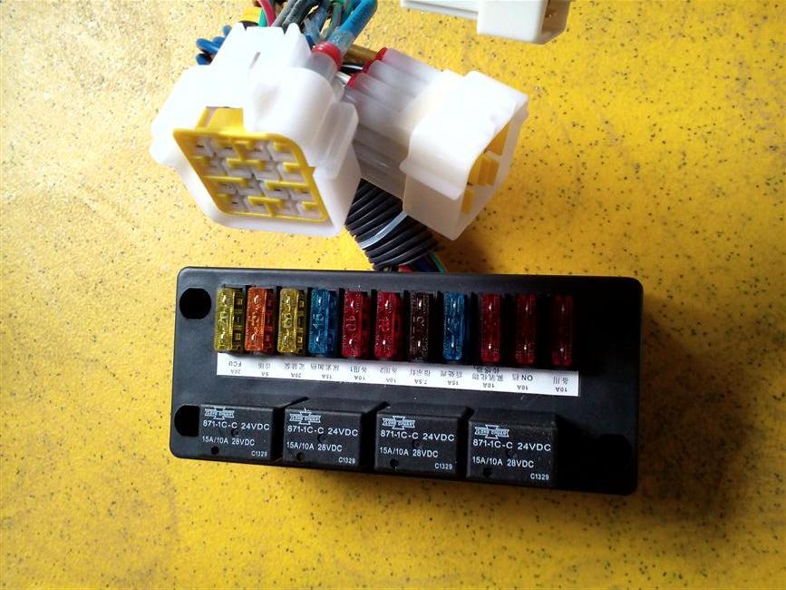 Boîte électrique centrale, assurance HW-ZK411, 11-1