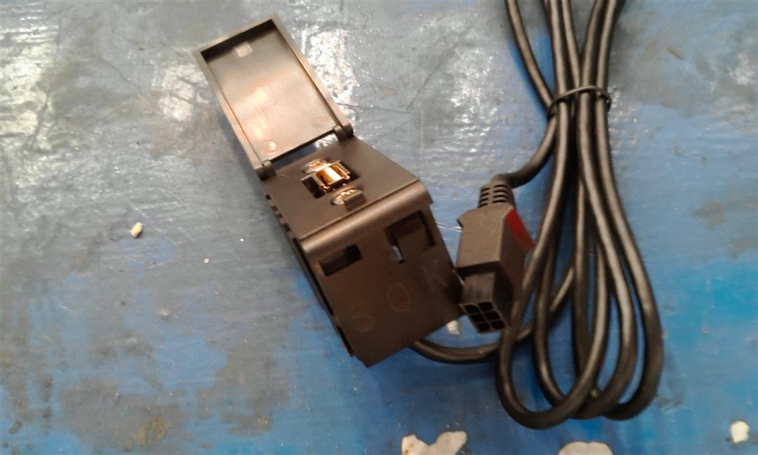 Машинный компьютер Jinlong имеет USB стандарт на адаптерный кабель.