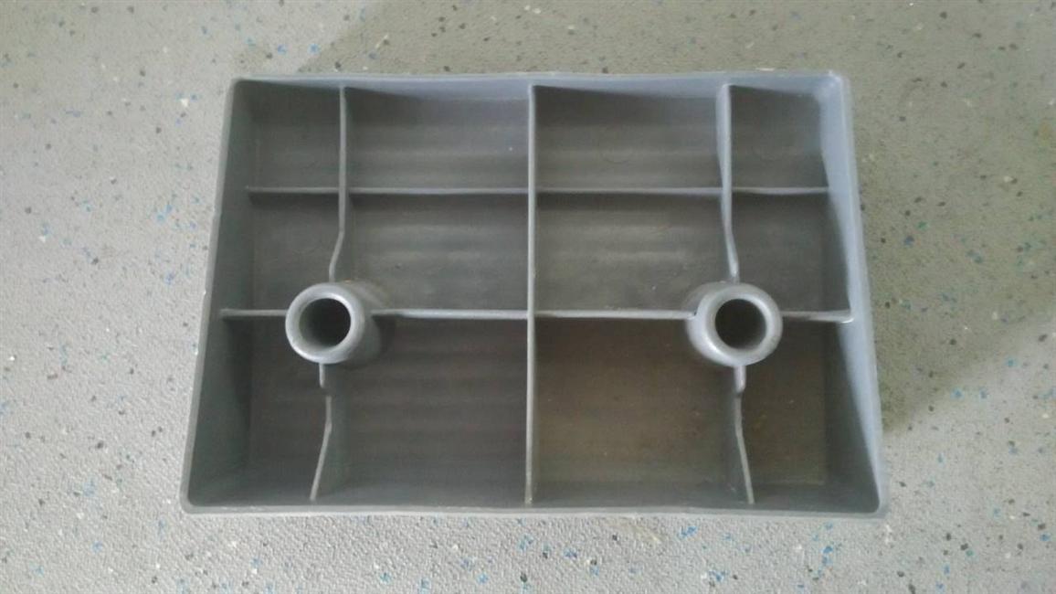 Foot rest, driver's left side, no clutch status