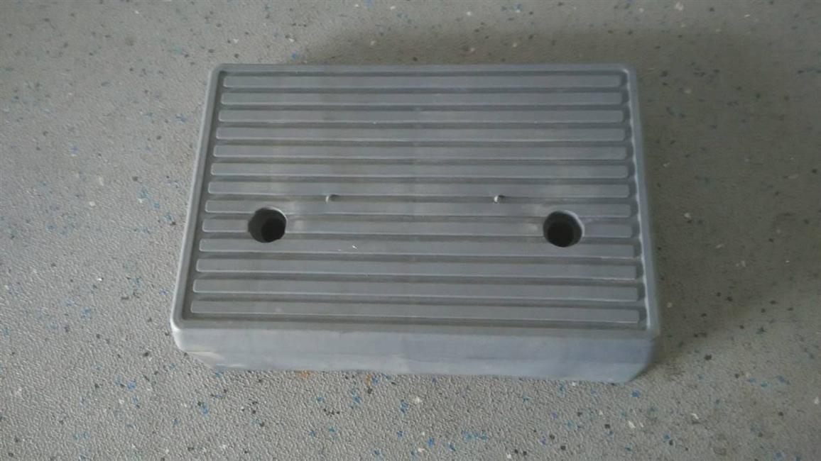 Foot rest, driver's left side, no clutch status-1