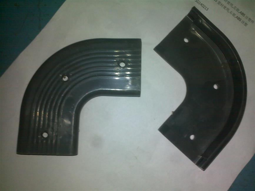 Floor outer corner strip transition elbow