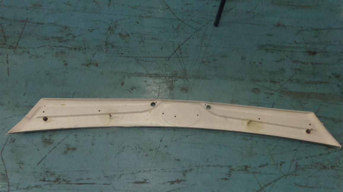 Décoration de circonférence avant, 6799Y-1