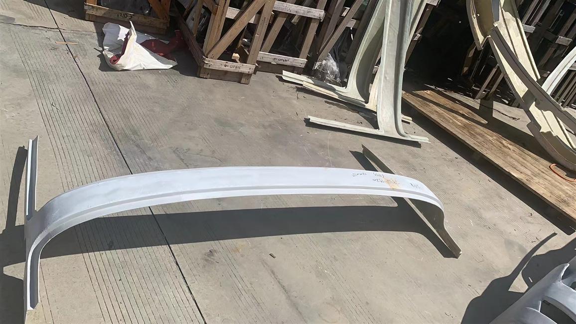 Front enclosure surface, 6129Y8, fiberglass t=3.0, front part of the door-1