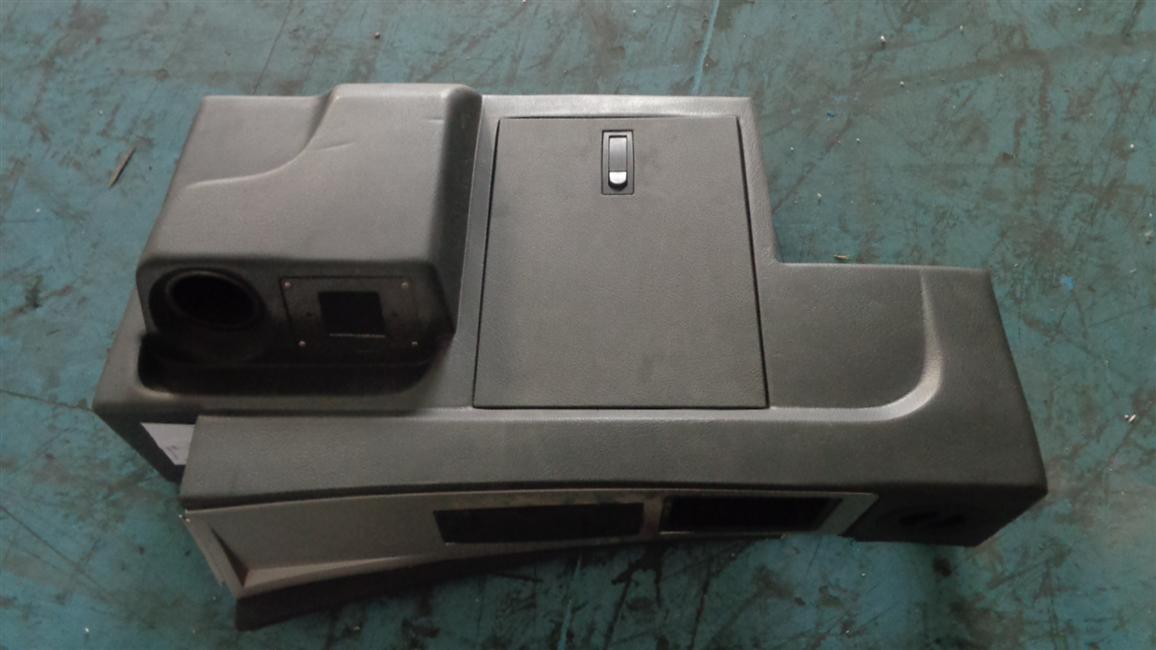 Sub-dashboard, 6802Y, left rudder