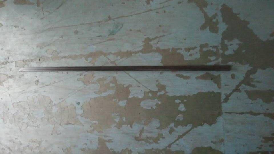 In front of the driver's window, flowing tank, 6129Y8, aluminum profile 2742