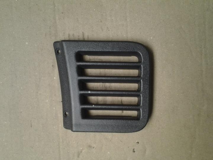 Вентиляционная декоративная решетка, целостность округа Даченг, толстая фильтрная коробка, черная, правая B-стойка снаружи, воздухозаборник